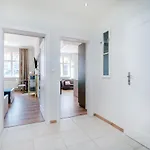 Days - Bright - Fast Wifi - Quiet Area Apartamento *
