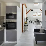 Days - Bright - Fast Wifi - Quiet Area Apartamento