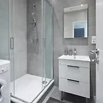 Apartment Days - Bright - Fast Wifi - Quiet Area Prague