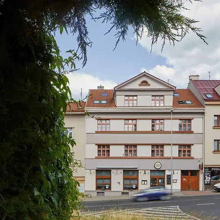 Apartment Days - Bright - Fast Wifi - Quiet Area *