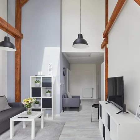 Days - Bright - Fast Wifi - Quiet Area