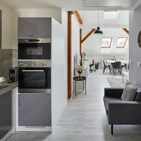 Days - Bright - Fast Wifi - Quiet Area Apartment