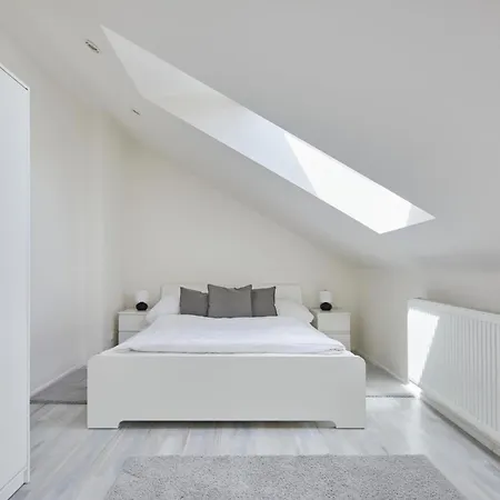 Apartment Days - Bright - Fast Wifi - Quiet Area